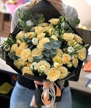 Букет цветов из:  Розы и Лизиантусы #REPLACE_PRED# Дружбе